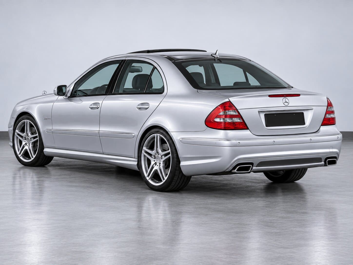 Mercedes-Benz E 200 Kompressor AMG-Styling | Automatik | Leder | Navi | Schiebedach – Bild 7