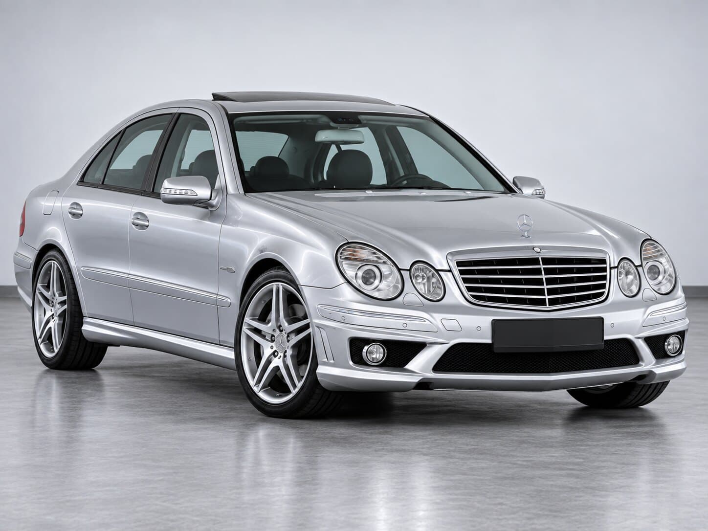 Mercedes-Benz E 200 Kompressor AMG-Styling | Automatik | Leder | Navi | Schiebedach