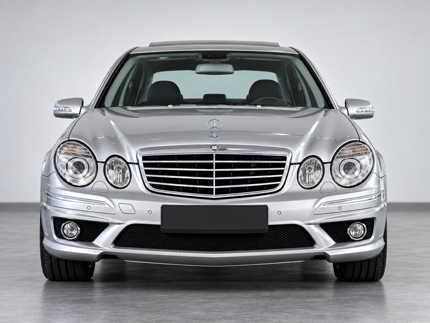 Mercedes-Benz E 200 Kompressor AMG-Styling | Automatik | Leder | Navi | Schiebedach – Bild 3