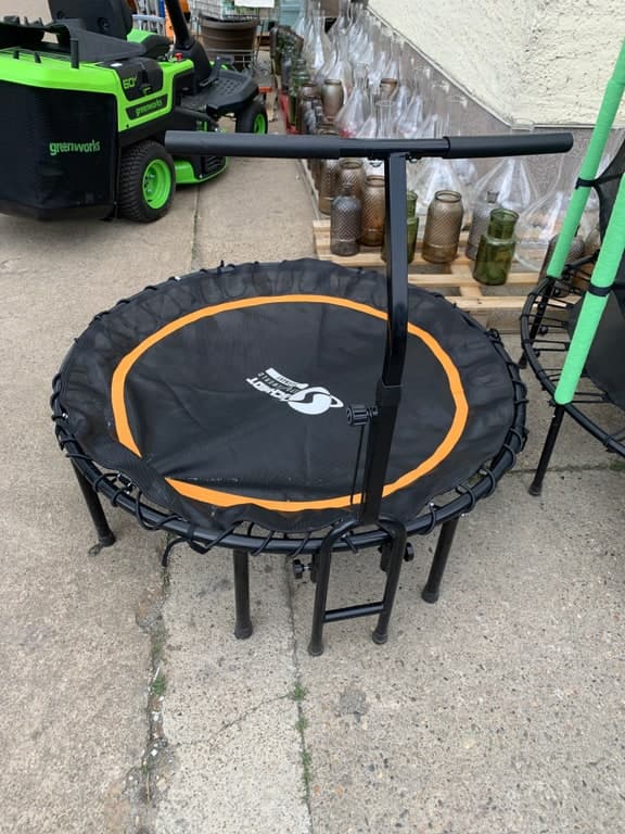 SportPlus Fitness-Trampolin mit Haltestange ø ca. 100 cm schwarz/orange