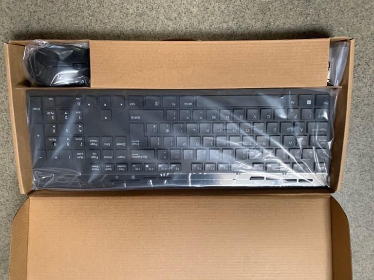 Amazon-Versand-Karton ASIN B0C1FZXP57 — Inhalt unbekannt, BITTE PRÜFEN