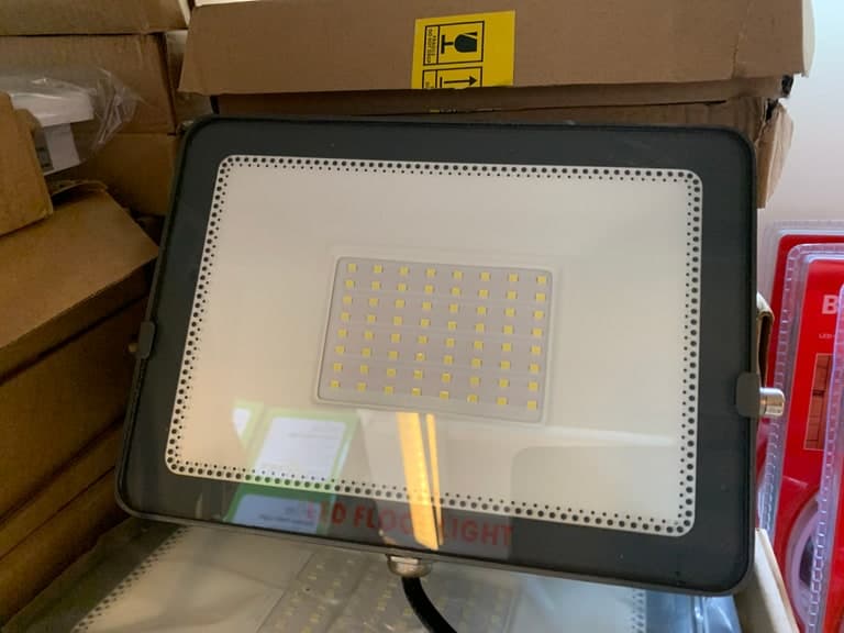 LED Floodlight Außenstrahler 100W (vermutlich) Aluguss schwarz IP65 6500K