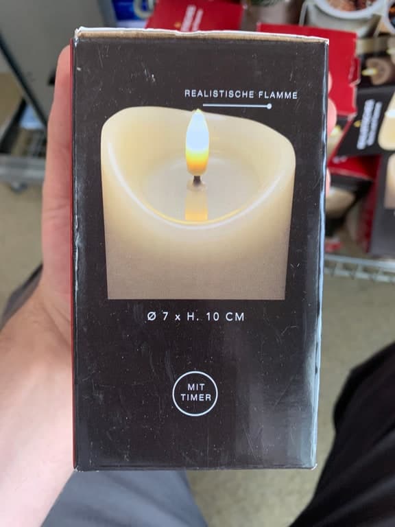 LED-Echtwachskerze mit realistischer Flamme ø7×H10 cm mit Timer (Flammenkerze flackernd)